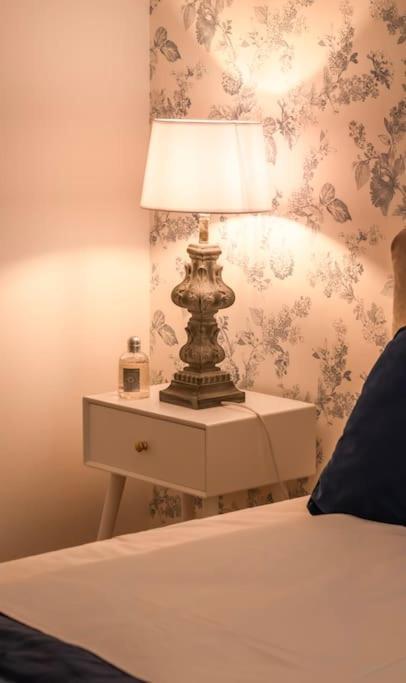 Logement Centre Ville De Reims - Commerces - Wifi エクステリア 写真