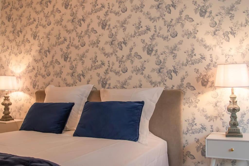 Logement Centre Ville De Reims - Commerces - Wifi エクステリア 写真